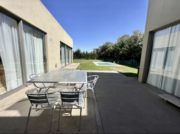 ARENAS DEL SUR CASA EN VENTA 