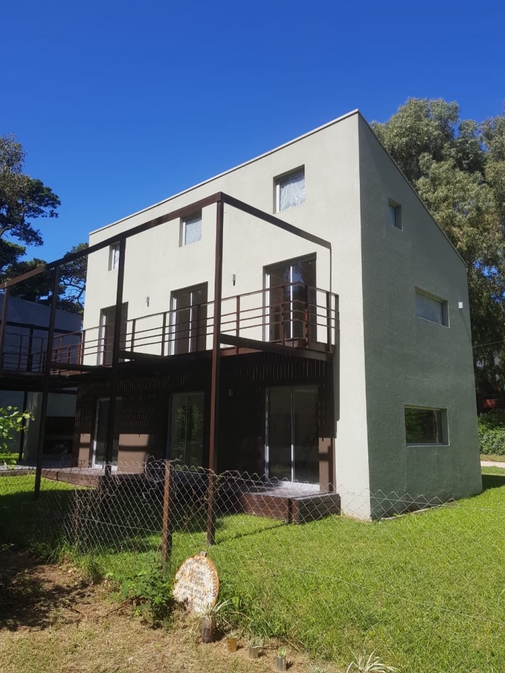 CASA EN VENTA BOSQUE PERALTA RAMOS 