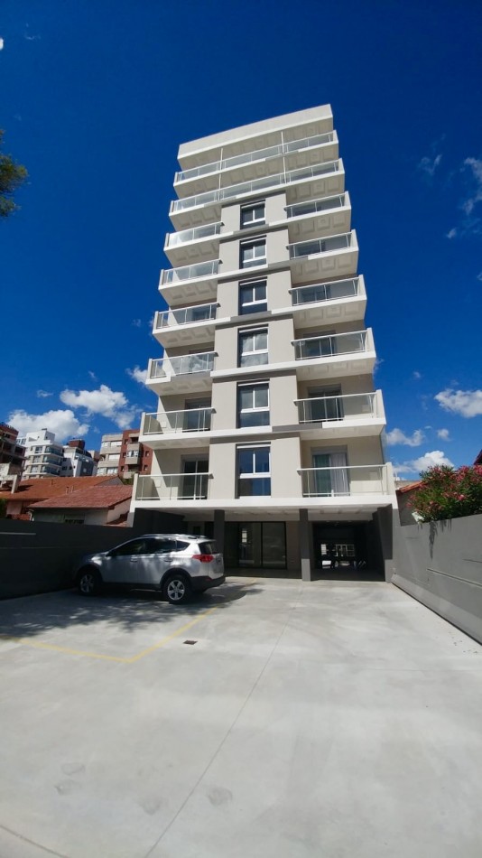 SEMIPISO PLAYA GRANDE 2 AMB CON COCHERA