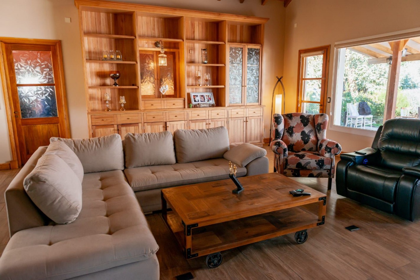 ARENAS DEL SUR EXCLUSIVA PROPIEDAD EN ALQUILER 