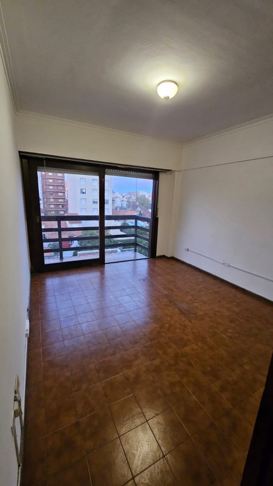 DEPARAMENTO EN VENTA ALBERTI Y SANTIAGO DEL ESTERO 