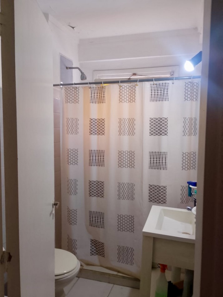 DEPARTAMENTO EN VENTA 1 er piso por escalera 