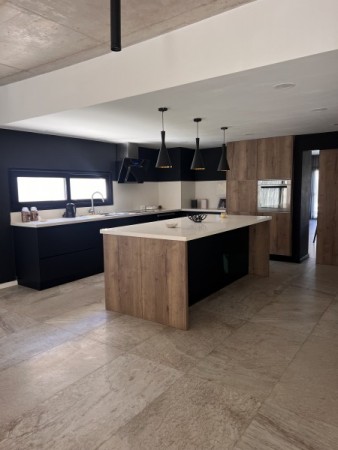 RUMENCO CASA EN VENTA 4 AMB CON GRAN QUINCHO Y PILETA