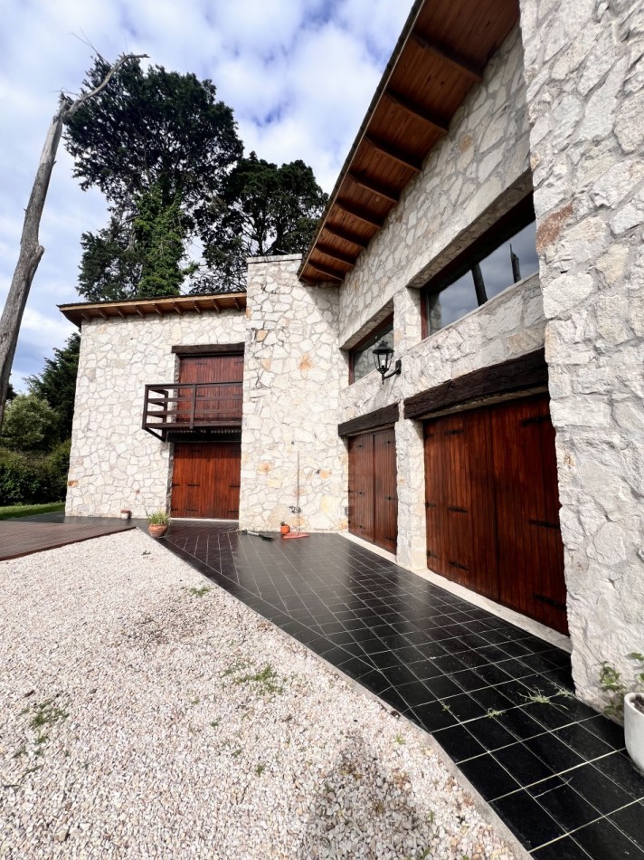 CASA EN EL BOSQUE PERALTA RAMOS 