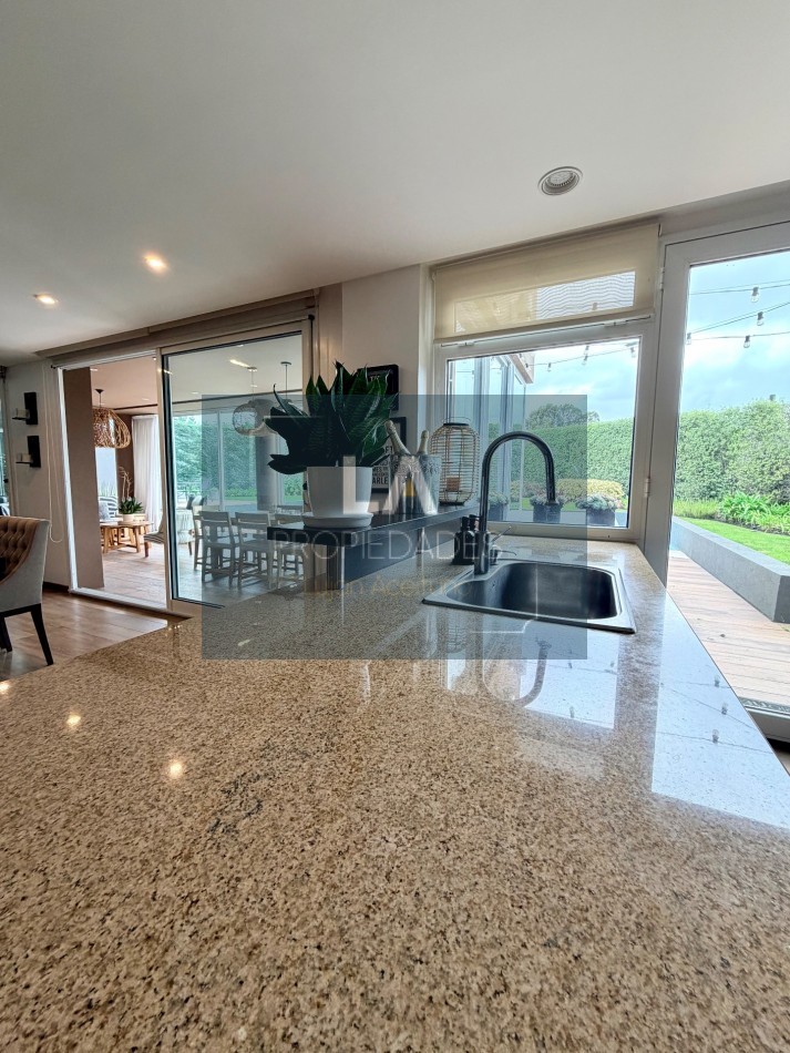 RUMENCO IMPECABLE PROPIEDAD EN VENTA 