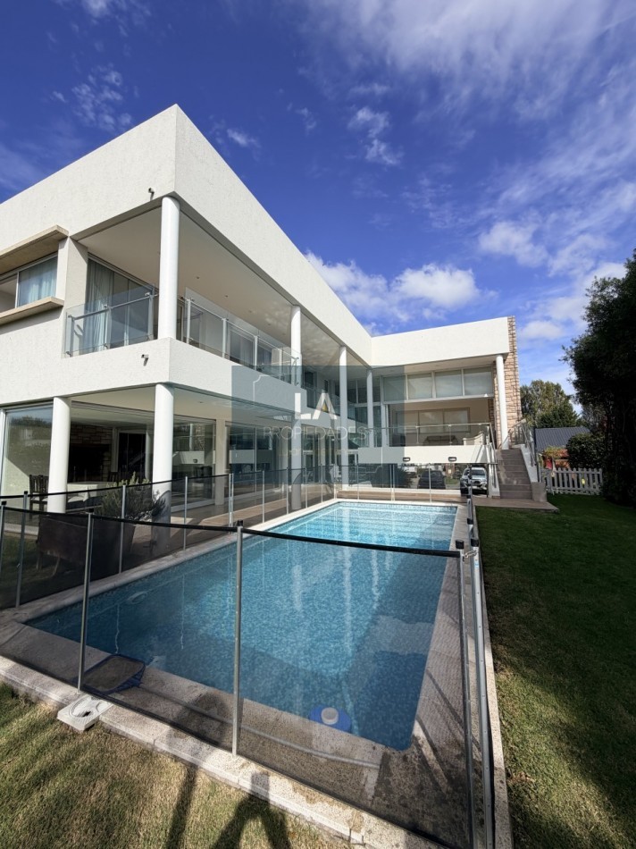 RUMENCO EXCLUSIVA PROPIEDAD EN ALQUILER 