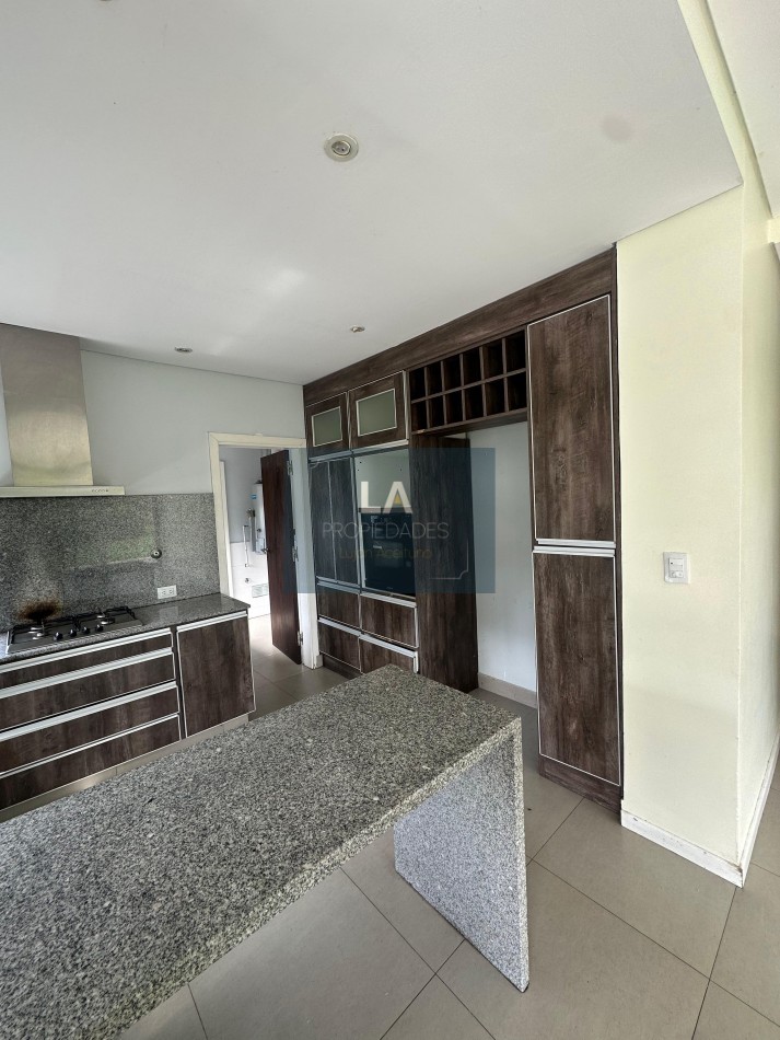 RUMENCO CASA EN ALQUILER 