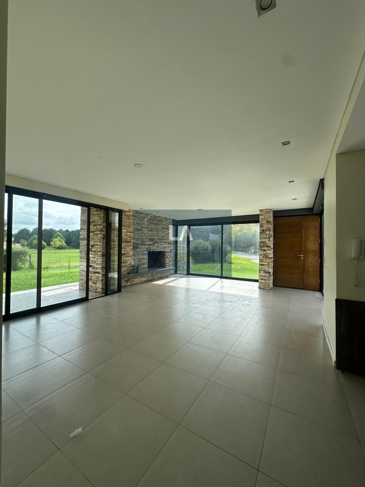 RUMENCO CASA EN ALQUILER 