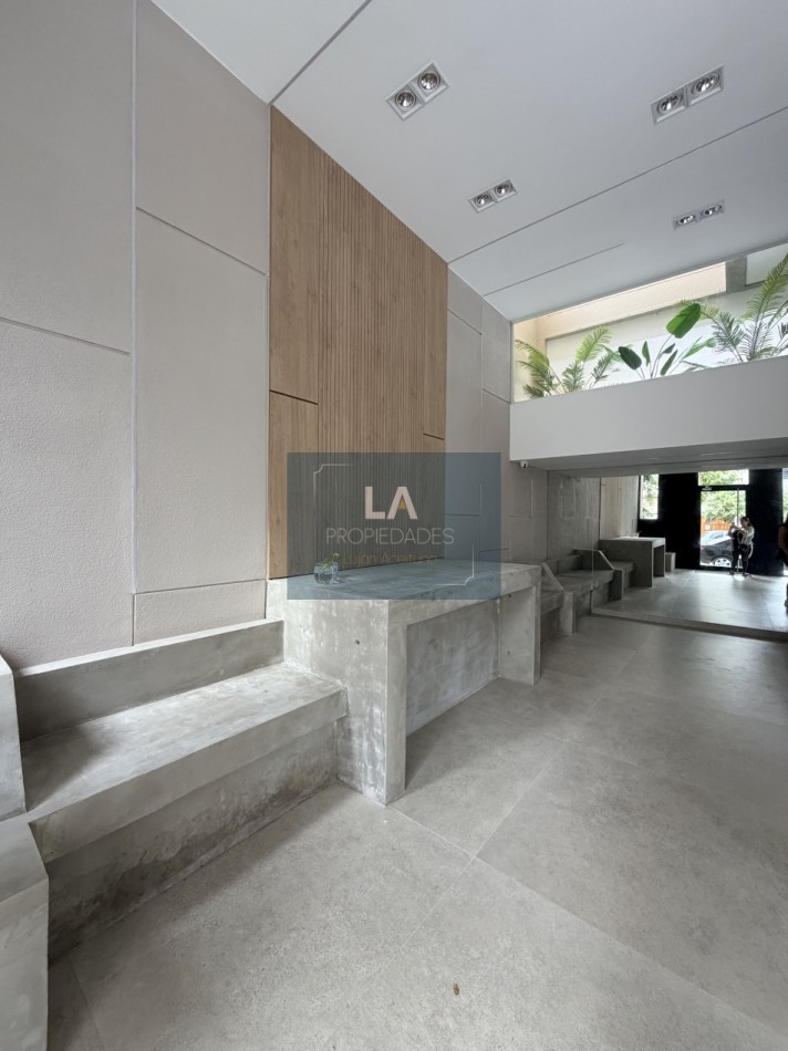 Departamento 2 ambientes con cochera Guemes 