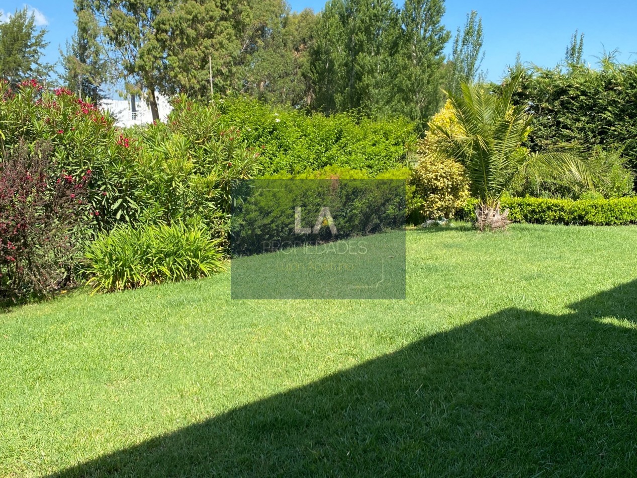 RUMENCO CASA EN VENTA DE 5 AMB CON PILETA 
