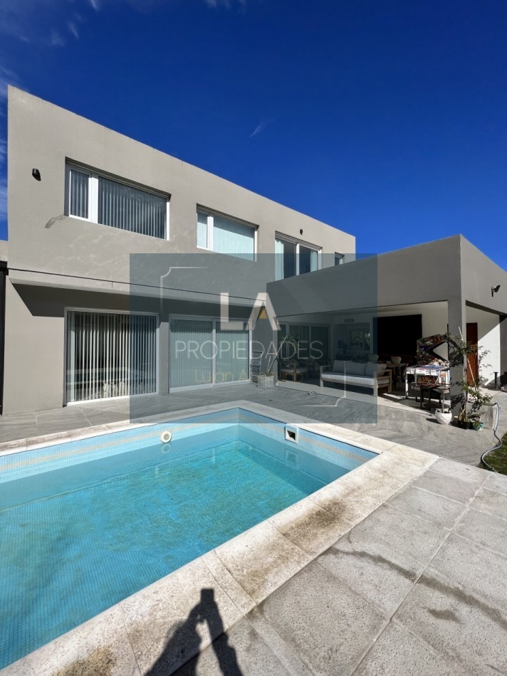 ARENAS DEL SUR CASA EN VENTA 