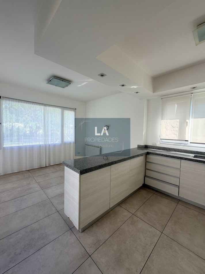 RUMENCO Casa 4 ambientes en Alquiler 