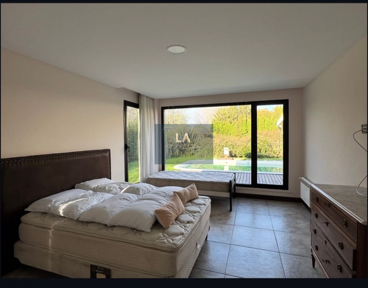 RUMENCO CASA EN VENTA 4 AMBIENTES CON PILETA 