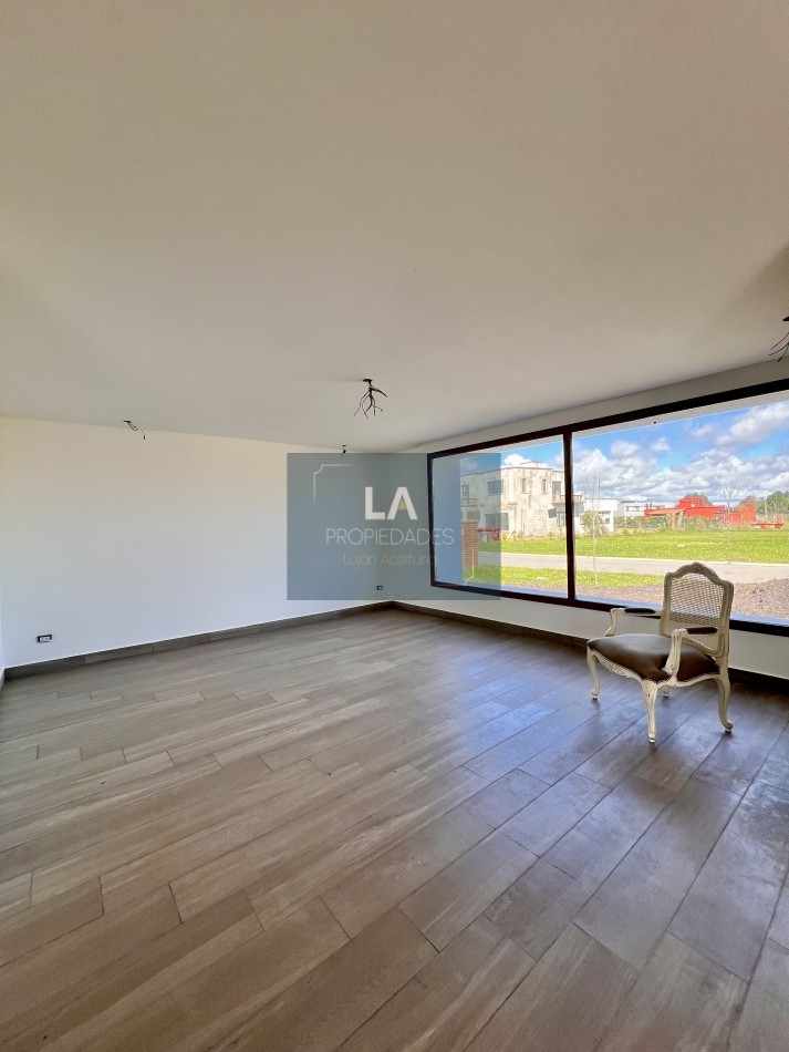 ARENAS CHICO CASA 4 AMBIENTES CON PILETA