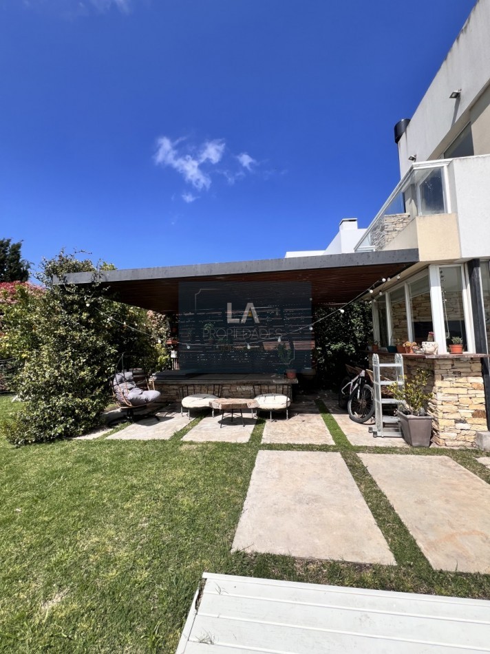 ARENAS DEL SUR MAGNIFICA PROPIEDAD EN VENTA 