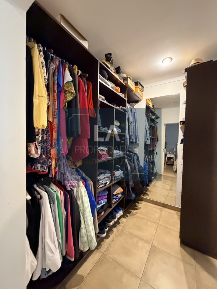BOSQUE PERALTA RAMOS CASA EN VENTA 