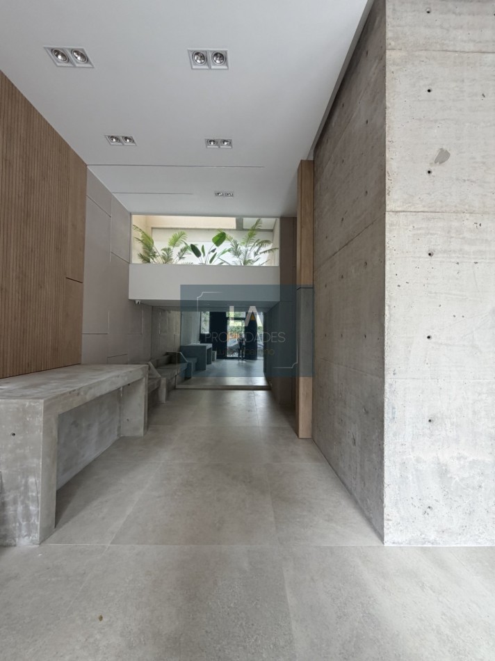 Departamento 2 ambientes con cochera Guemes 