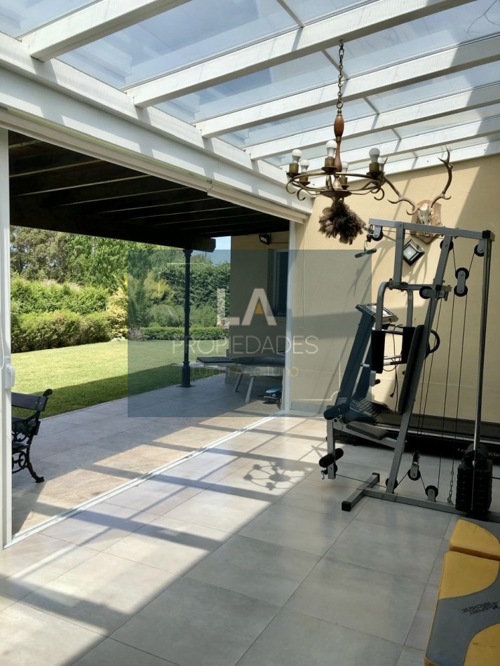 RUMENCO CASA EN VENTA DE 5 AMB CON PILETA 