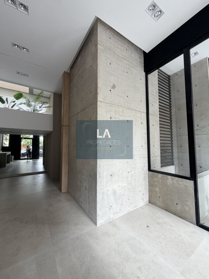 Departamento 2 ambientes con cochera Guemes 