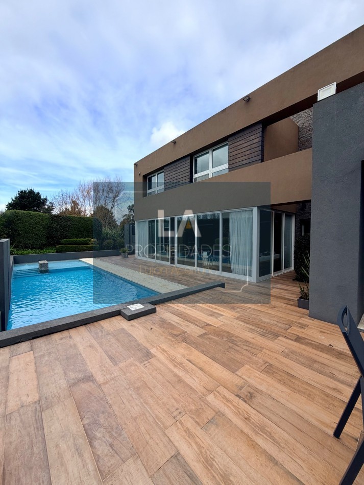 RUMENCO IMPECABLE PROPIEDAD EN VENTA 