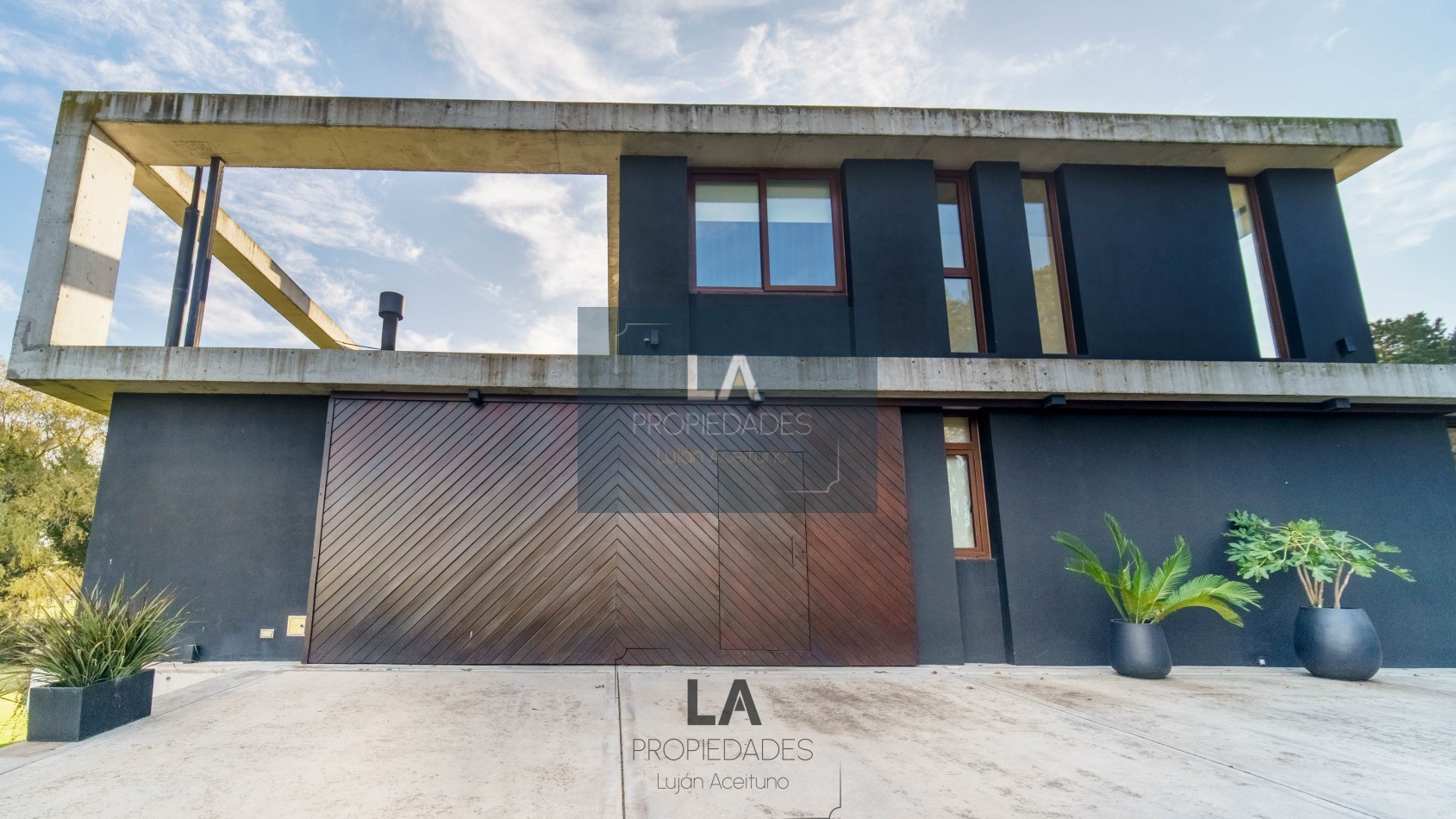 RUMENCO EXCLUSIVA CASA EN VENTA 