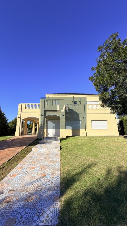 ARENAS DEL SUR CASA EN VENTA 