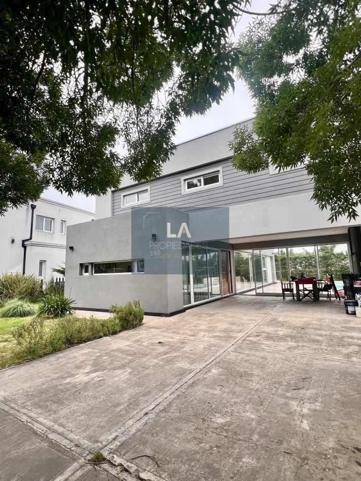 ARENAS DEL SUR CASA EN VENTA 