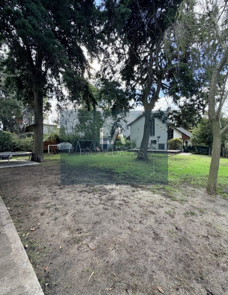 BOSQUE PERALTA RAMOS CASA EN VENTA 