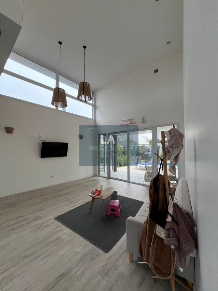 RUMENCO JOVEN CASA EN ALQUILER 