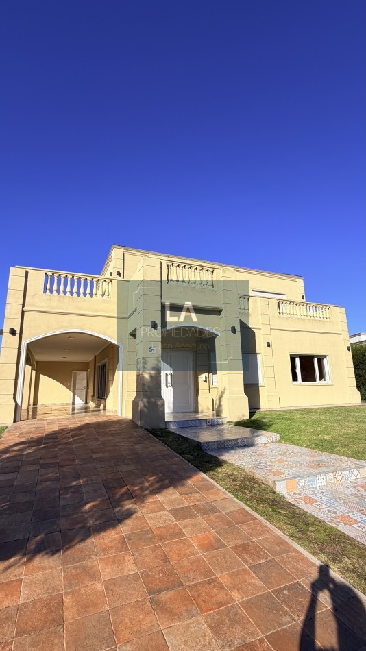 ARENAS DEL SUR CASA EN VENTA 