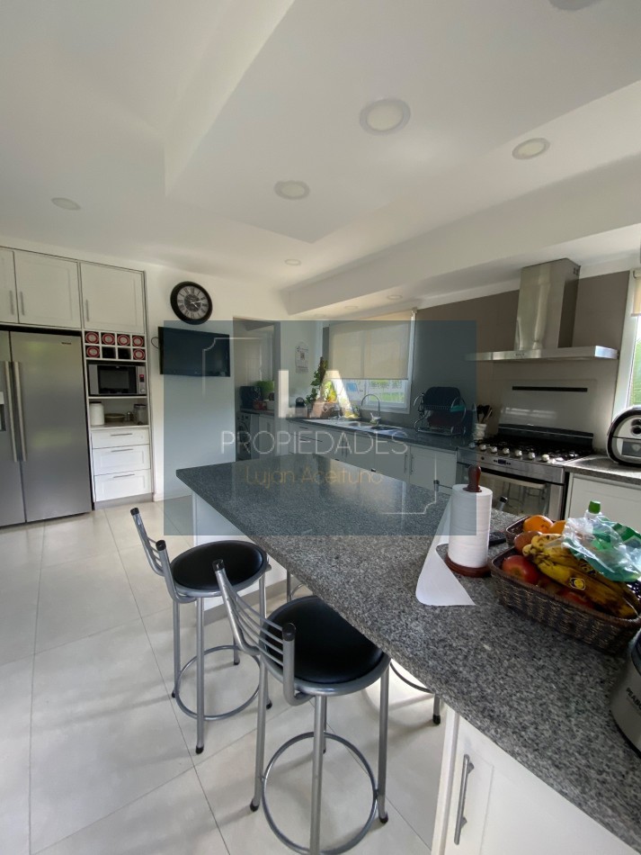 RUMENCO CASA EN VENTA DE 5 AMB CON PILETA 