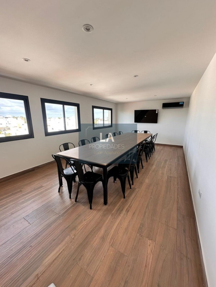 Departamento 2 ambientes con cochera Guemes 