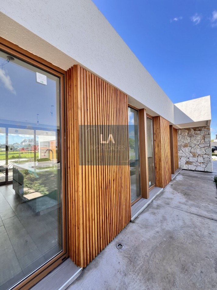 ARENAS CHICO CASA 4 AMBIENTES CON PILETA