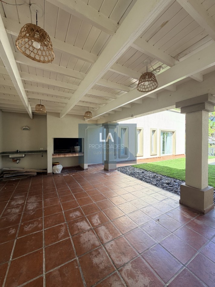 RUMENCO Casa 4 ambientes en Alquiler 