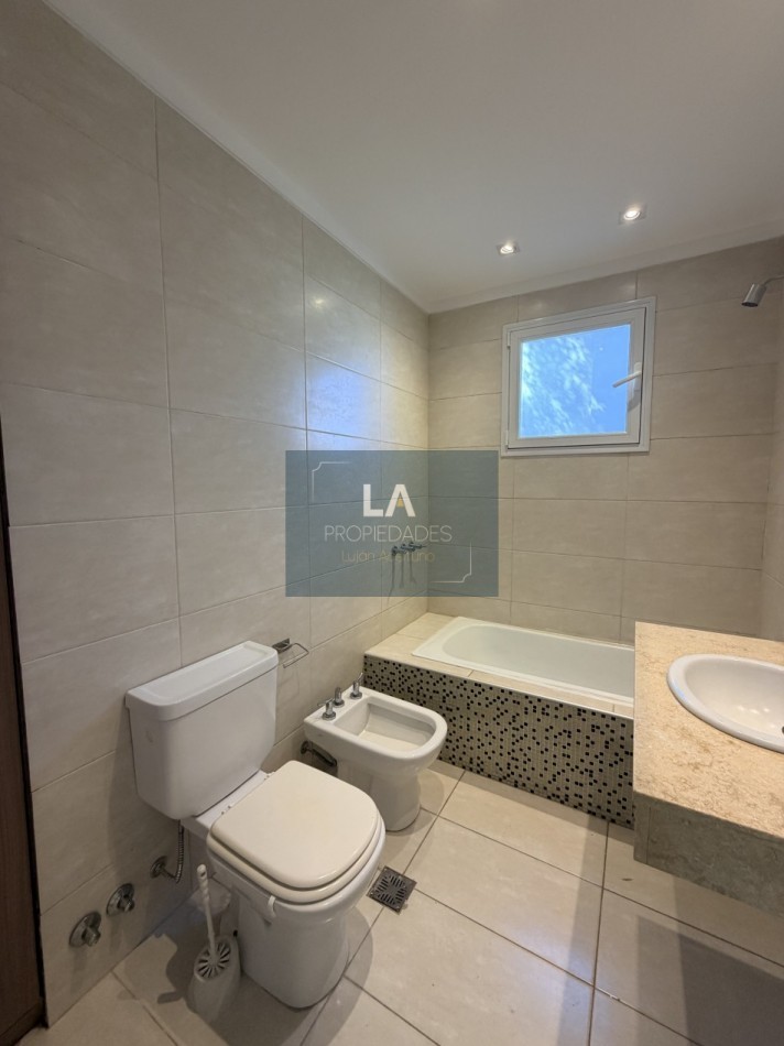 RUMENCO Casa 4 ambientes en Alquiler 