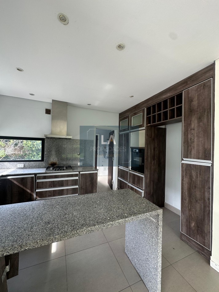 RUMENCO CASA EN ALQUILER 