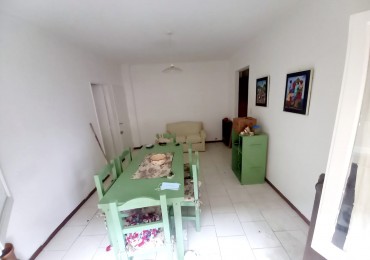 DEPARTAMENTO EN VENTA 1 er piso por escalera 
