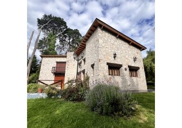 CASA EN EL BOSQUE PERALTA RAMOS 