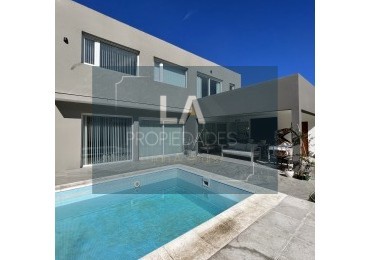 ARENAS DEL SUR CASA EN VENTA 