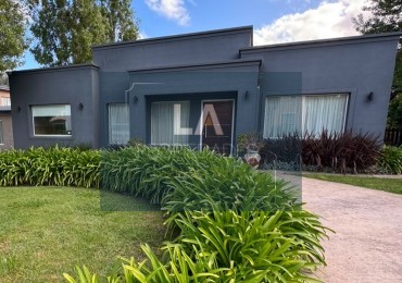 RUMENCO CASA DE 4 AMBIENTES CON PILETA 