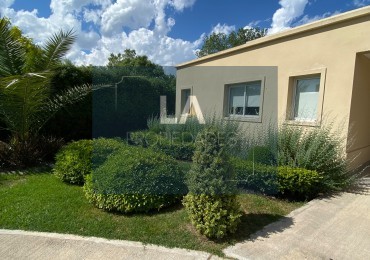 RUMENCO CASA EN VENTA DE 5 AMB CON PILETA 