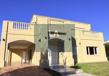 ARENAS DEL SUR CASA EN VENTA 