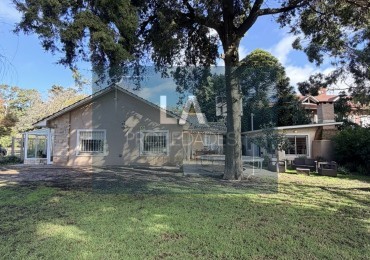 BOSQUE PERALTA RAMOS CASA EN VENTA 